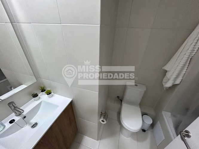 ARRIENDA DEPARTAMENTO AMOBLADO EN EDIFICIO ALERCE