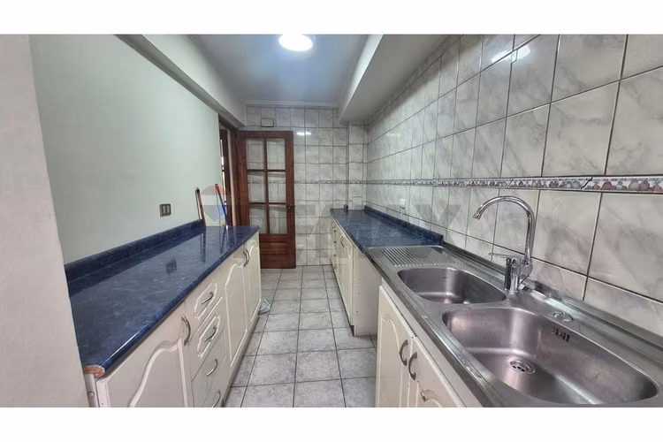Casa amplia en huertos familiares
