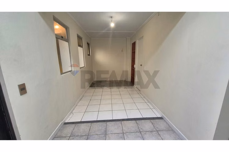 Casa amplia en huertos familiares