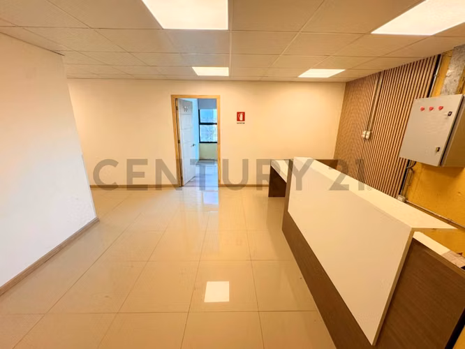 Se arrienda oficina/centro médico en La Serena