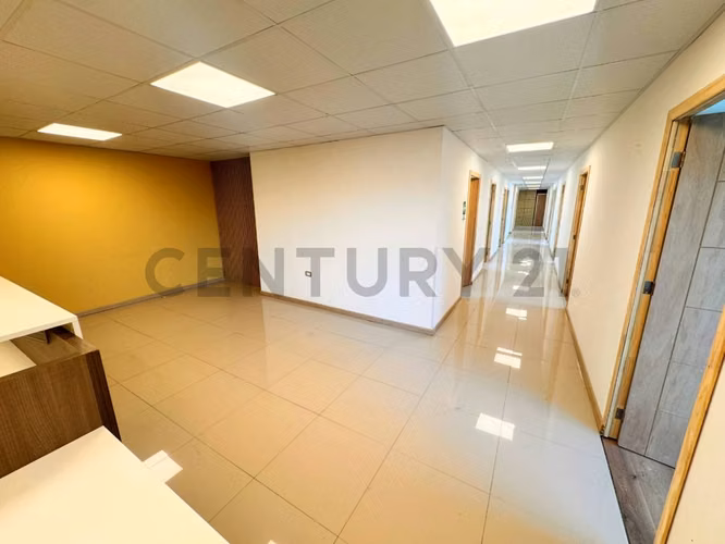 Se arrienda oficina/centro médico en La Serena