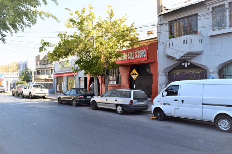 Casa Comercial, Santos Dumont, Av. Recoleta (168587)