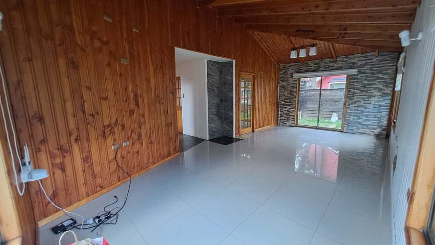 Amplia Casa en Venta Sector Centro Pto. Aysen (168584)
