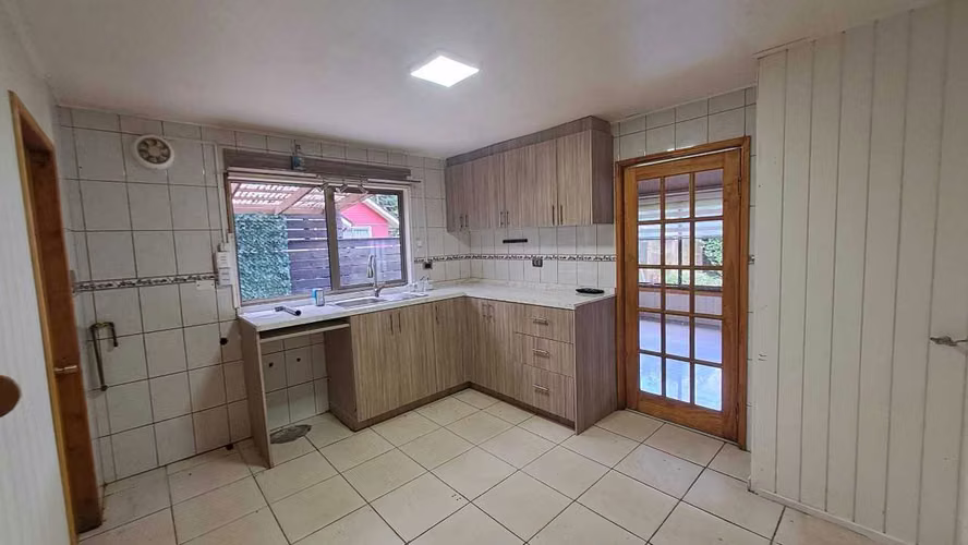 Amplia Casa en Venta Sector Centro Pto. Aysen (168584)