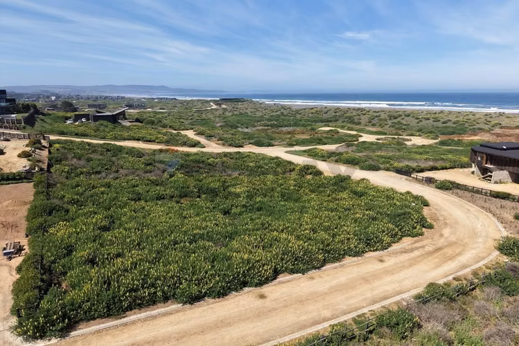 Terreno con vista al mar y gran proyección