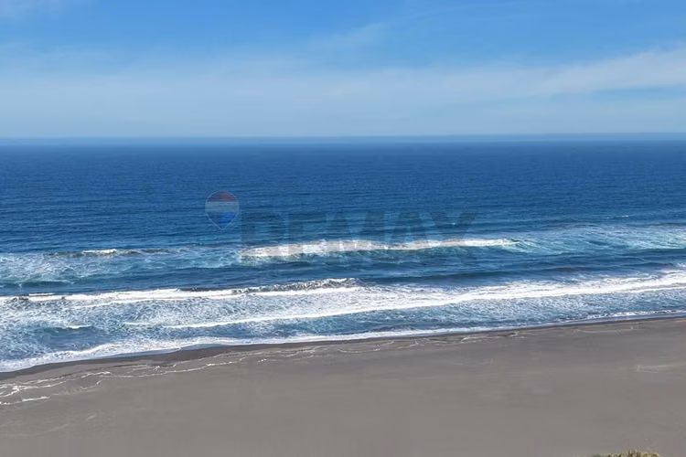 Terreno con vista al mar y gran proyección
