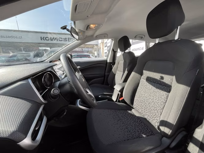 Chevrolet Tracker 1.2t Ls Mt 2024 - Imagen 13