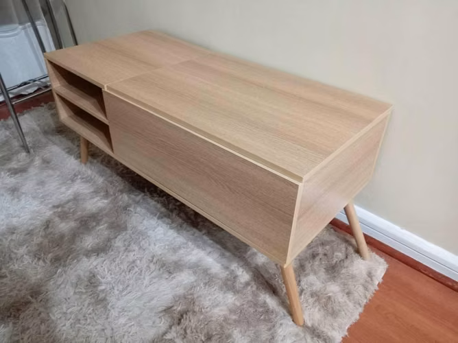 Mesa de Centro Elevable con Almacenamiento – Excelente Estado