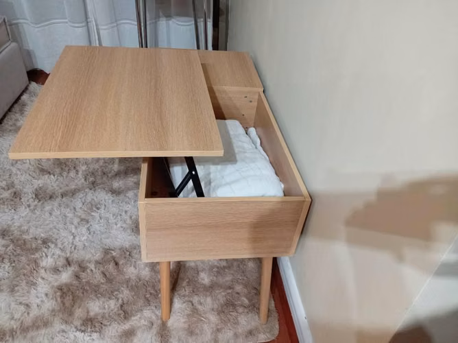 Mesa de Centro Elevable con Almacenamiento – Excelente Estado