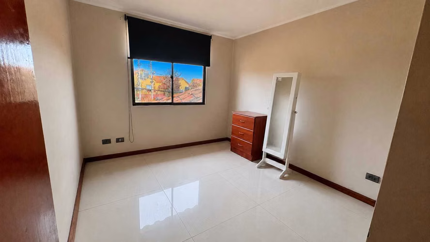 Gran terreno con piscina, jacuzzi y quincho (168629)