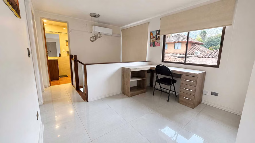 Gran terreno con piscina, jacuzzi y quincho (168629)