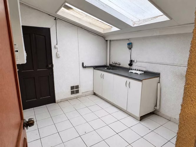 Gran terreno con piscina, jacuzzi y quincho (168629)
