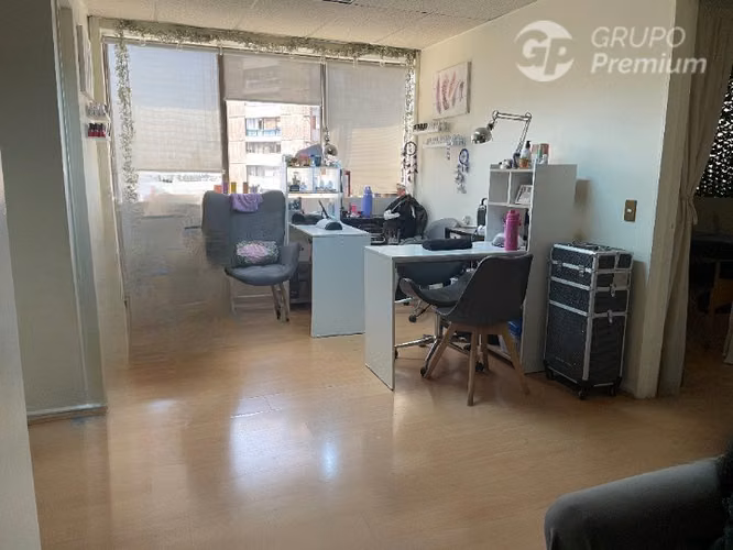 Oficina venta 2 privados 2 baños 2 recepciones, Providencia