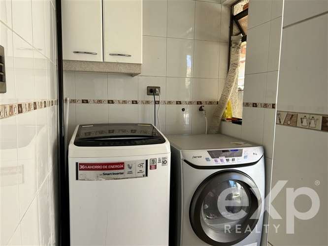 Casa en venta de 4 dorm. con Piscina en Machalí