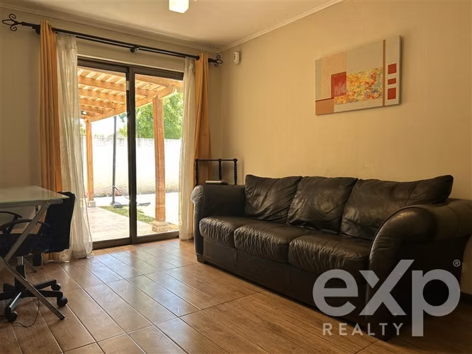 Casa en venta de 4 dorm. con Piscina en Machalí