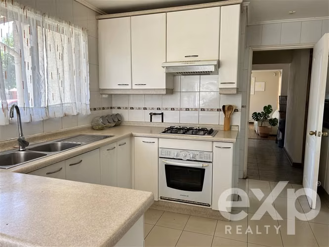 Casa en venta de 4 dorm. con Piscina en Machalí