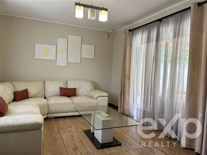 Casa en venta de 4 dorm. con Piscina en Machalí