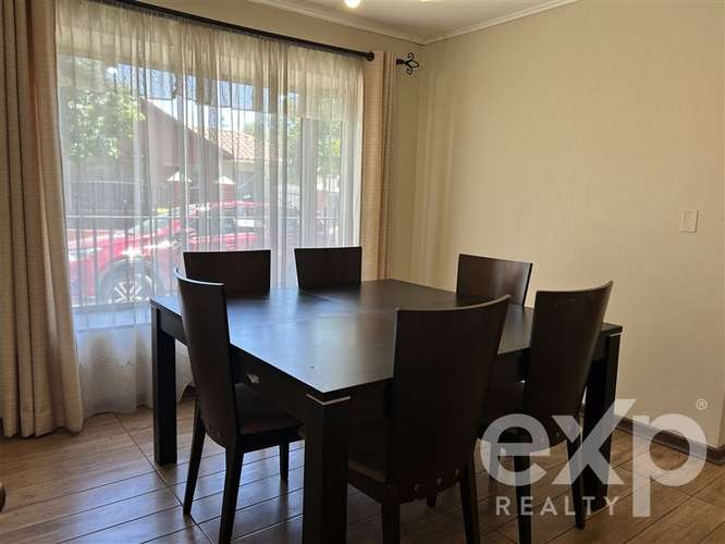 Casa en venta de 4 dorm. con Piscina en Machalí
