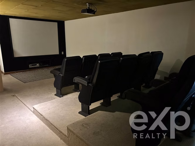 Vista despejada: 3D/3B, 2E + Bodega