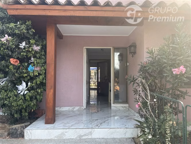 Casa en venta de 7D, 3B, 3E. en Huechuraba