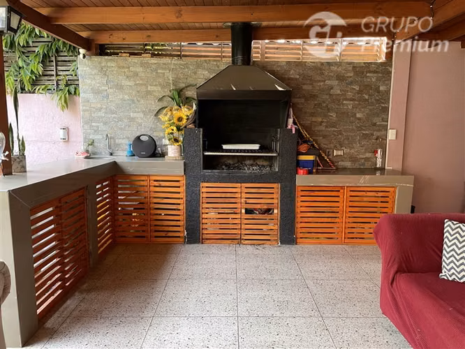 Casa en venta de 7D, 3B, 3E. en Huechuraba