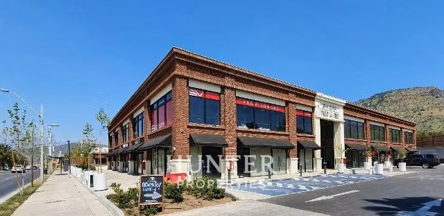 Local Comercial arriendo en Los Trapenses Lo Barnechea