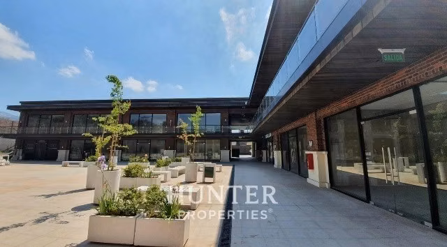 Local Comercial arriendo en Los Trapenses Lo Barnechea