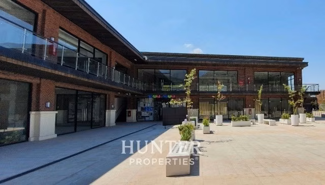 Local Comercial arriendo en Los Trapenses Lo Barnechea