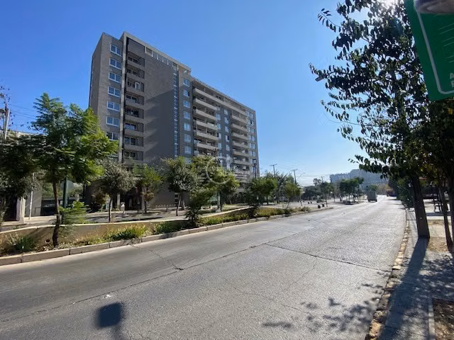 Sitio en arriendo en Recoleta