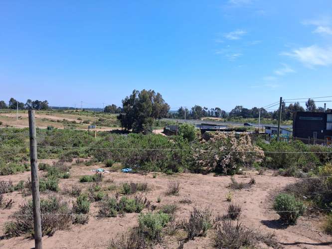 Oportunidad de Inversión en Terreno Amplio (168679)
