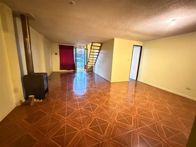 Casa en arriendo de 4 dorm. en San Rafael