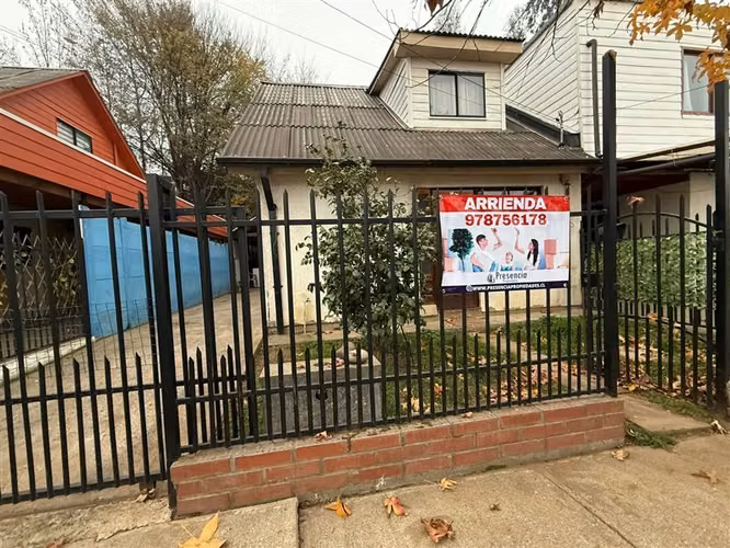 Casa en arriendo de 4 dorm. en San Rafael