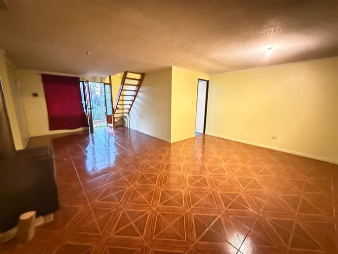 Casa en arriendo de 4 dorm. en San Rafael