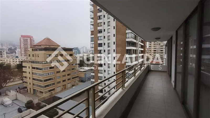 Departamento en venta de 2 dorm. en Viña del Mar