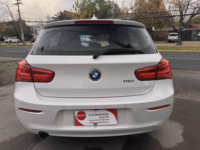 BMW 118I 1.5 TURBO AUTOMATICO UNICO DUENO FULL AIRE AIRBAG ABS VER EN LAS CONDES 2018