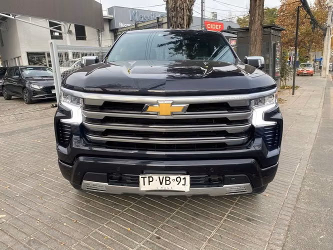 CHEVROLET SILVERADO 2024 - Imagen 2