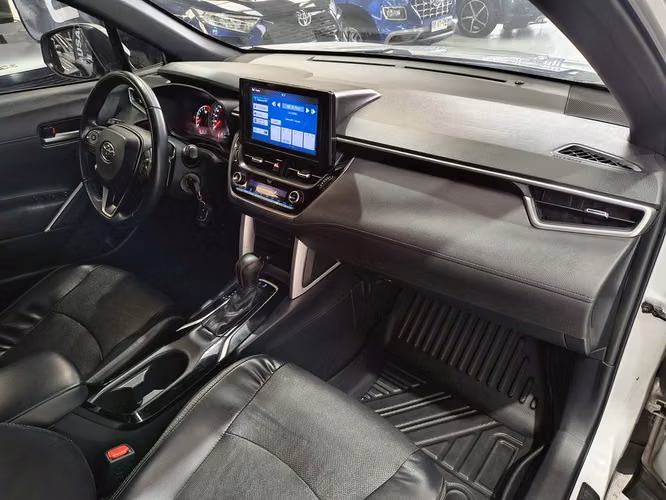 TOYOTA COROLLA CROSS 2023