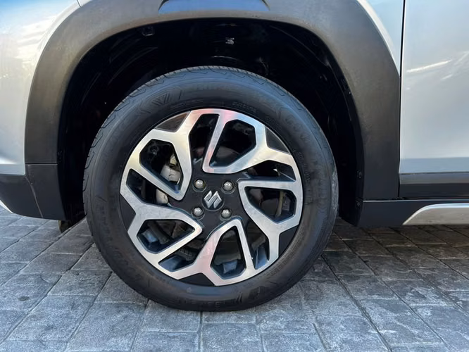 SUZUKI FRONX 1.5 GLX HYBRID MT - 2025 | 360