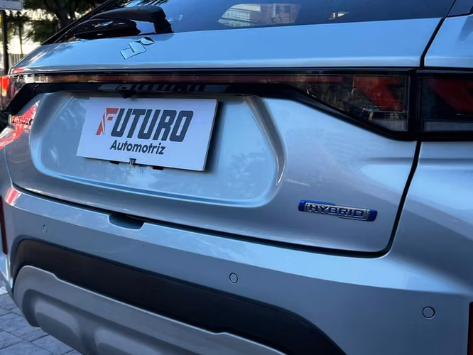SUZUKI FRONX 1.5 GLX HYBRID MT - 2025 | 360