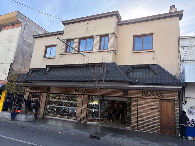 SE ARRIENDA AMPLIA CASA EN CENTRO DE CHILLAN (168699)