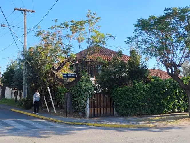 Casa Esquina en Avenida Principal | Ideal para Vivir, Invertir o Emprender