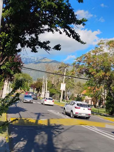 Casa Esquina en Avenida Principal | Ideal para Vivir, Invertir o Emprender - Imagen 13