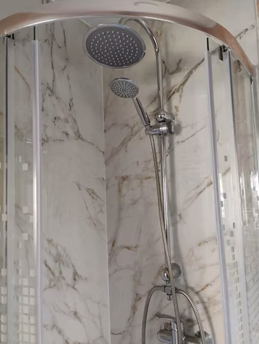 Casa Esquina en Avenida Principal | Ideal para Vivir, Invertir o Emprender - Imagen 12