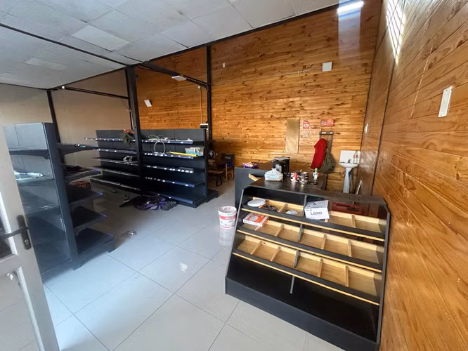  Minimarket en Arriendo con Equipamiento Incluido