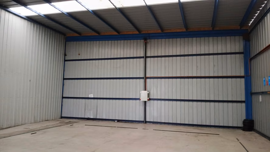  Centro Industrial en Arriendo | 940 m² Totales de Terreno Útil