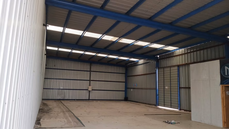  Centro Industrial en Arriendo | 940 m² Totales de Terreno Útil