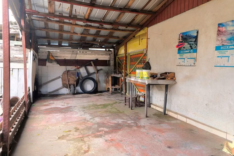 Amplia casa de 5 dormitorios en yumbel