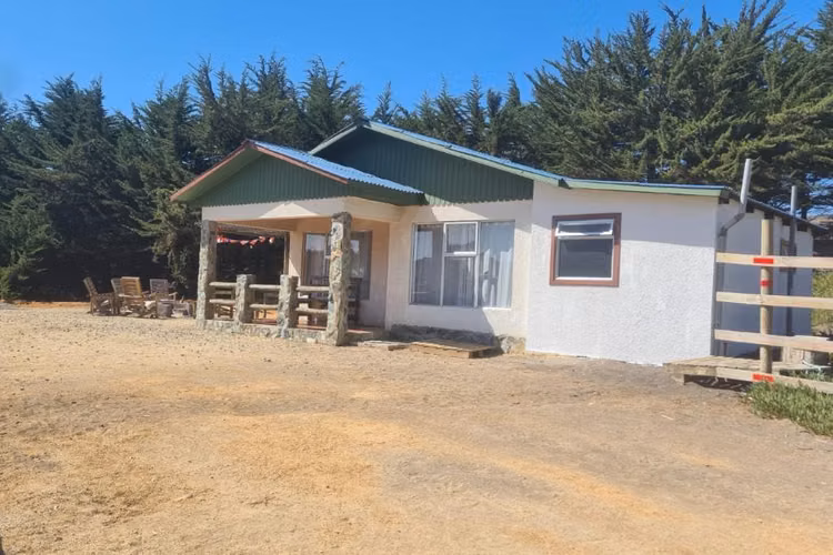 Arriendo casa en Punta de Lobos 3 dormitorios 2 baños