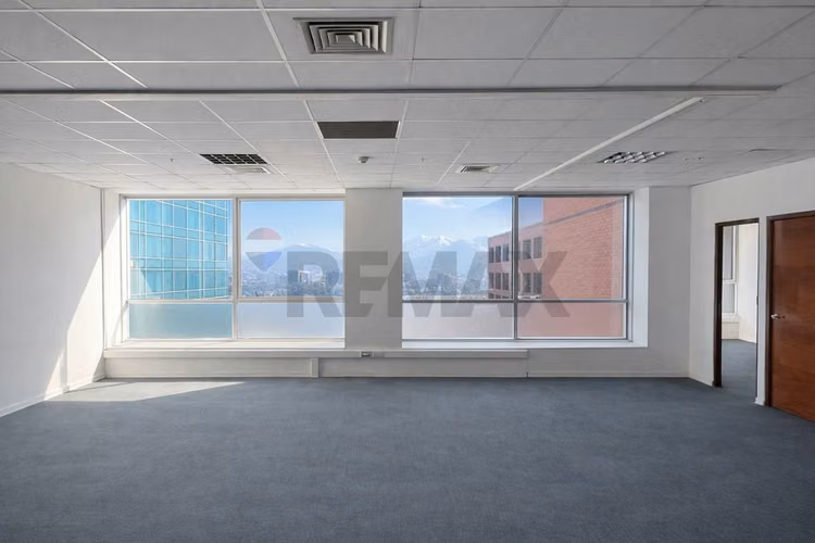 Oficina en arriendo ciudad empresarial