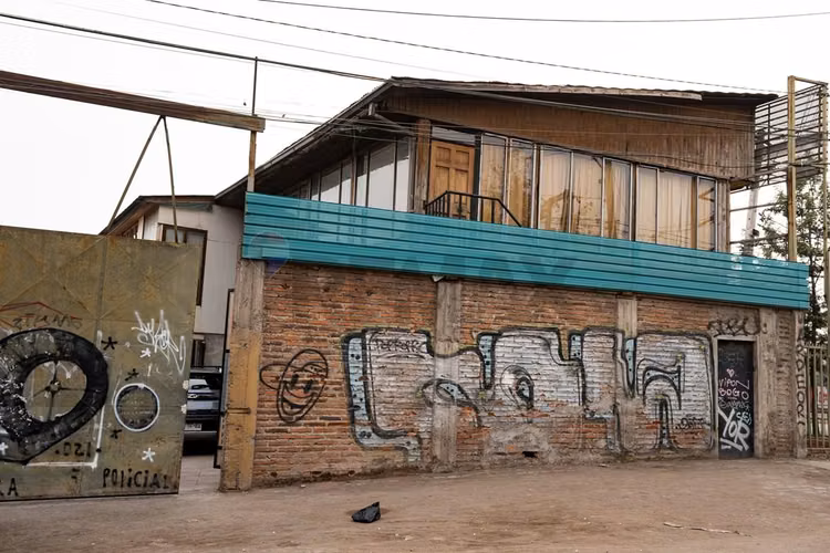 Terreno industrial 1.450 m² en av. santa rosa.